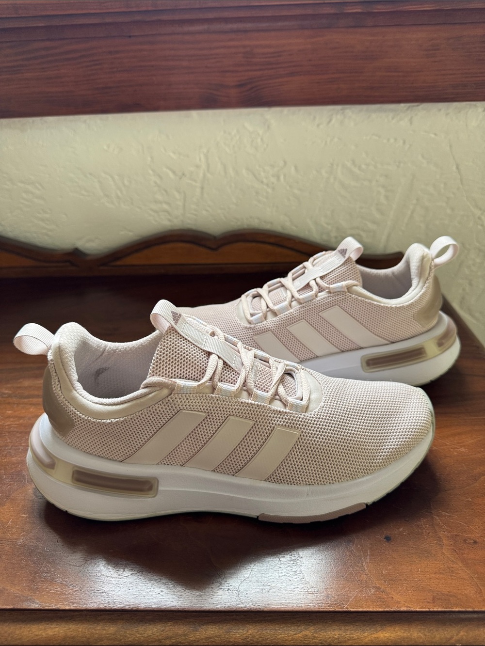 Adidas Women's Racer TR23 Putty Mauve Size 8 EUC